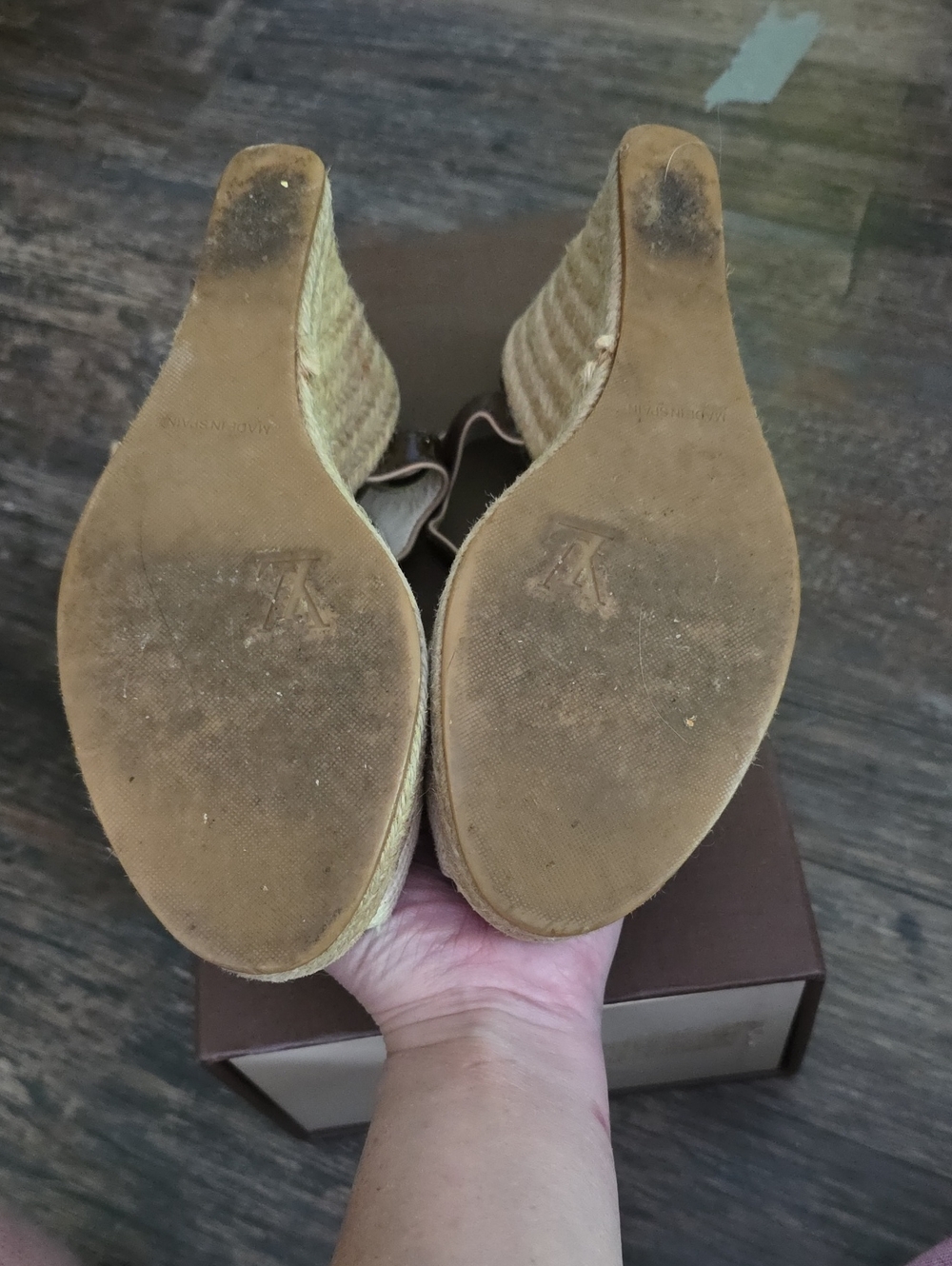 Louis Vuitton Cream and Brown Peep-Toe Wedge Sandals Size 38 - Picture 4 of 11